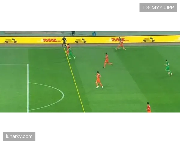 判罚争议：裁判与VAR判定犯规的关键证据